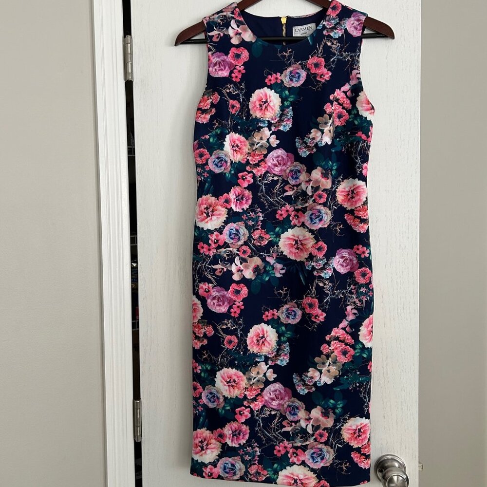 Beautiful Carmen Marc Valvo dress, size 10. Great condition!